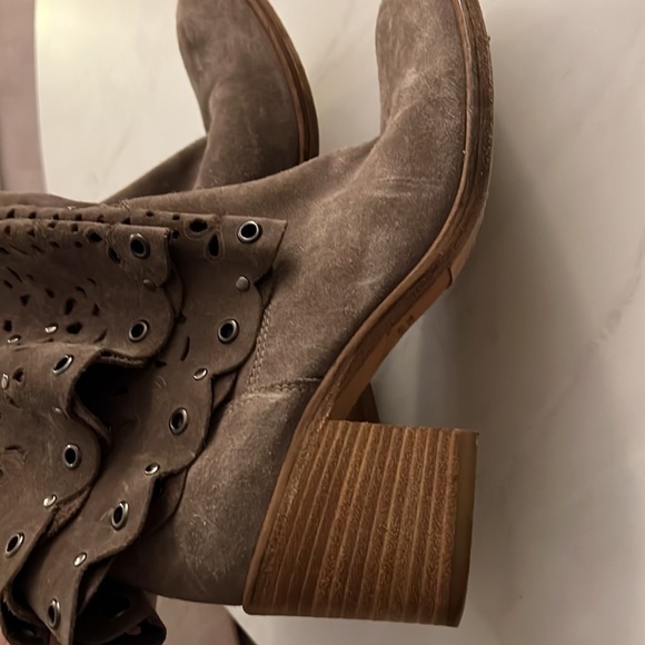 Vero Cuoio Boots Size 38 or 7 - Picture 2 of 8